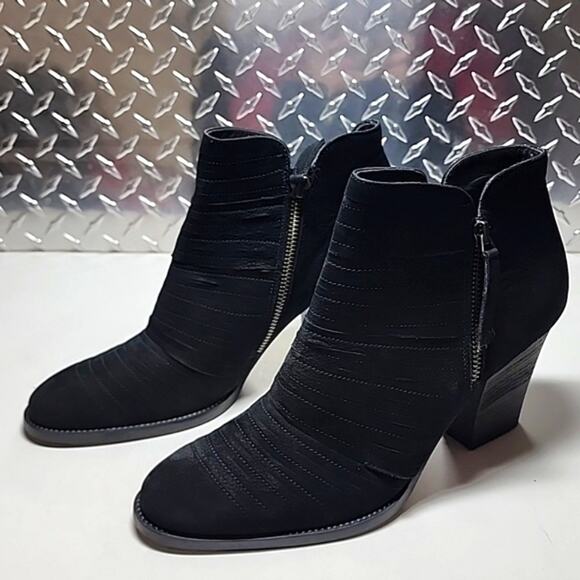 PAUL GREEN MALIBU SLICED ZIP ANKLE BOOTIES BLACK NUBUCK NWOB SIZE 8.5 - Picture 2 of 16